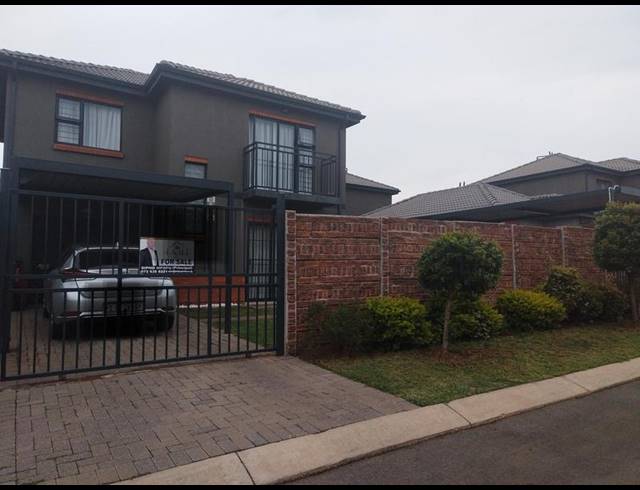 4 BEDROOM DUPLEX FOR SALE IN ALBERTSDAL